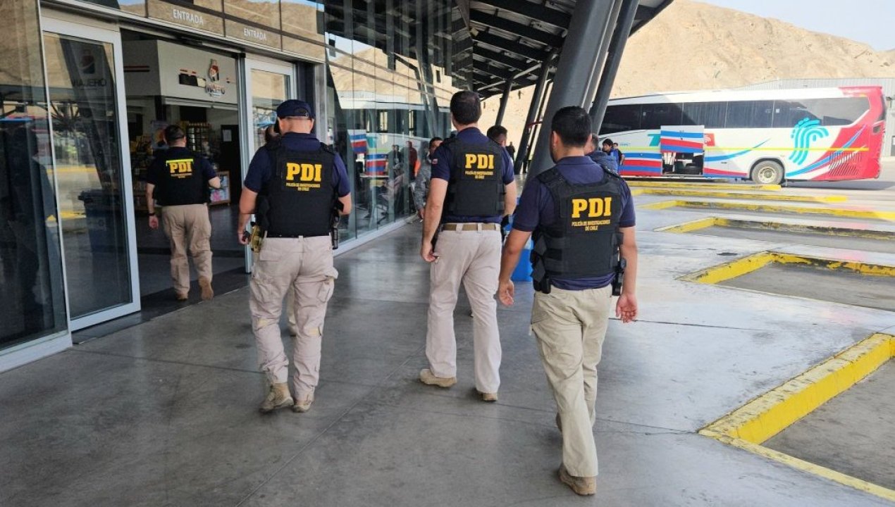 /operativo-especial-de-la-pdi-atacama-permitio-denunciar-a-16-extranjeros-y