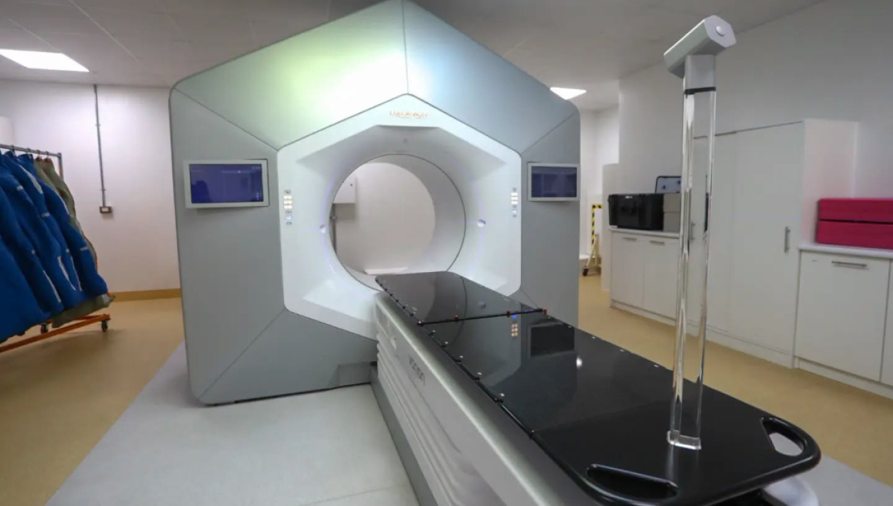 /nuevo-acelerador-lineal-fortalece-la-atencion-oncologica-en-el-biobio