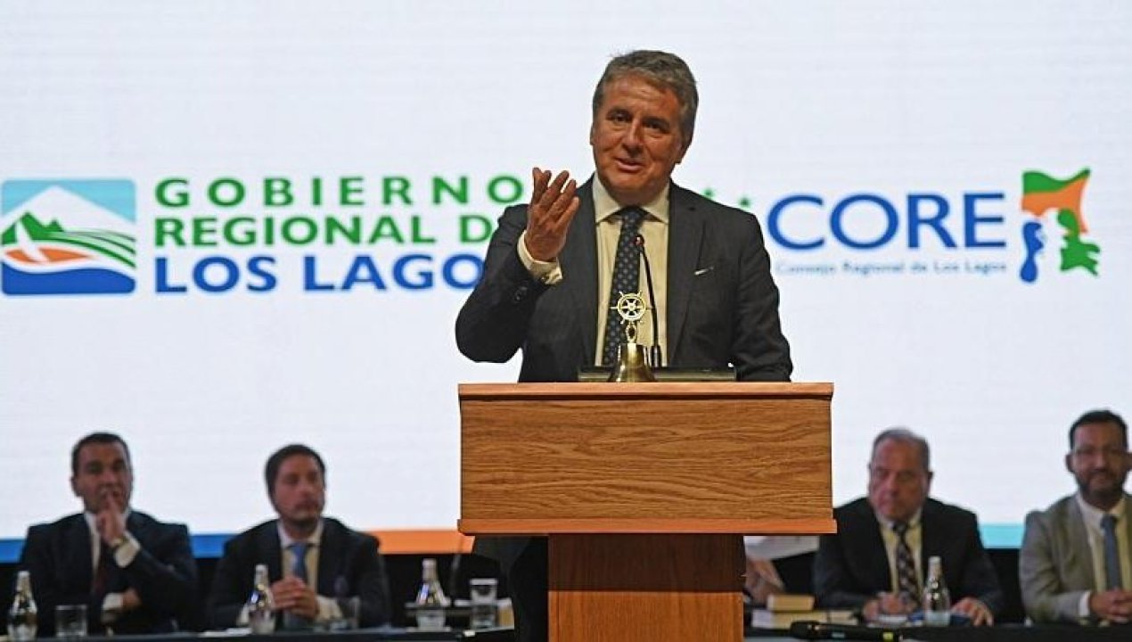 /quien-los-financia-crece-controversia-por-perfiles-digitales-ligados-a