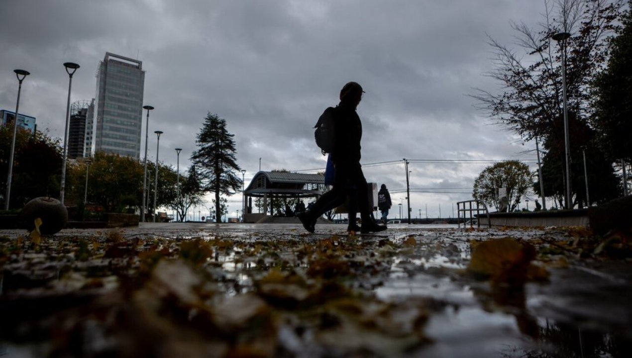 /lluvia-vientos-y-marejadas-emiten-alertas-y-avisos-para-11-regiones-del