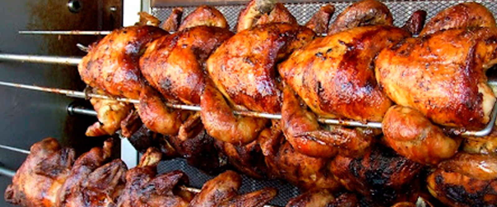 Supermercado de Romeral remojaba pollos en cloro para ocultar el mal olor