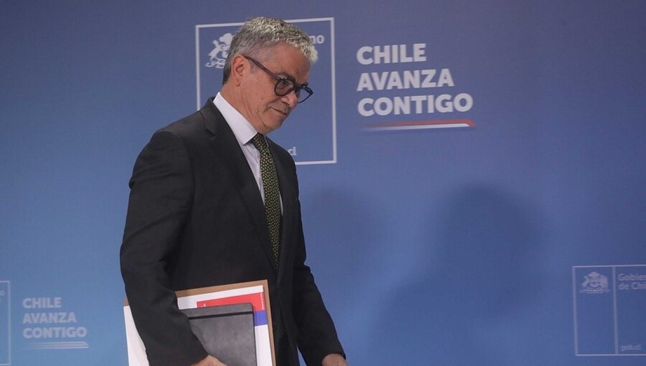 /actualidad/politica/gobierno/segundo-ministro-deja-el-cargo-en-menos-de-una-semana