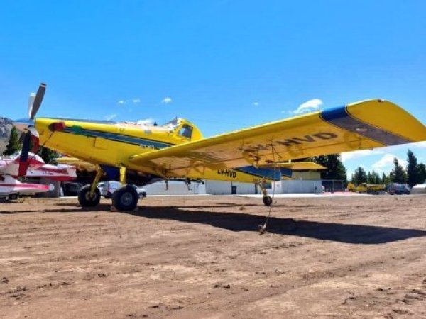 Chile envía aeronaves a Argentina para apoyar combate de incendios en la Patagonia