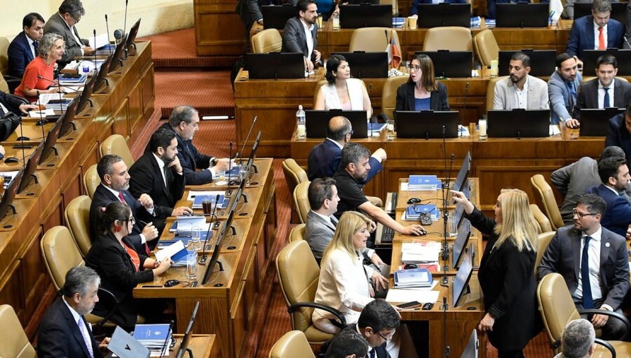 /actualidad/politica/gobierno-busca-votos-clave-para-plan-de-reconstruccion-en-medio-de-rechazo