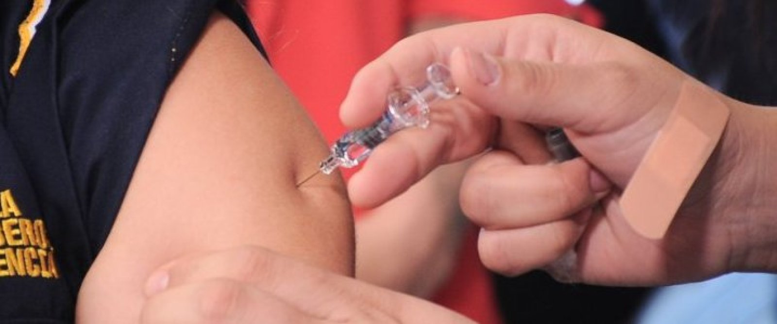 La influenza es más que un resfrío común: Entérate acá sobre cómo detectar las diferencias